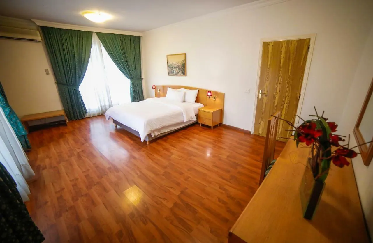 White House Suites Beyrut Otel